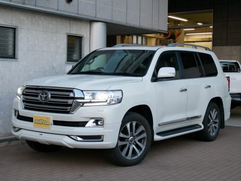 現行ランクル　200　ランドクルーザー　SUV　